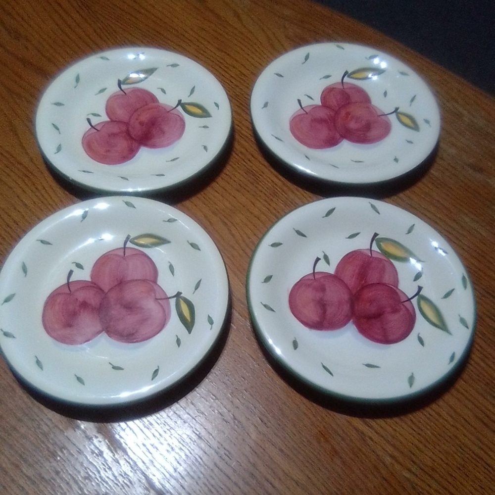 Four Apple Pattern Salad Plates